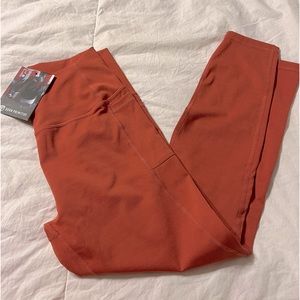 Born Primative Rise Leggings 2.0 New with tags Sandstone color size large